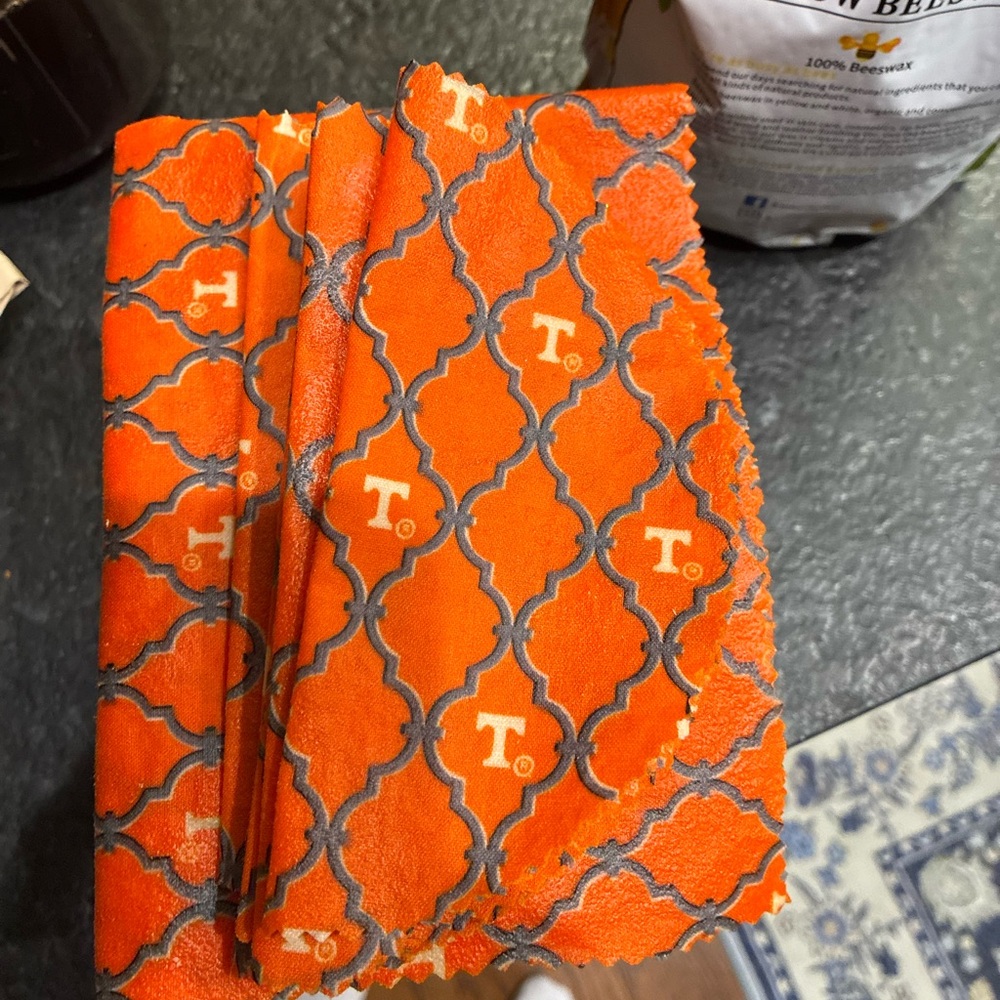 University of Tennessee Beeswax Wraps Food Storage Organic Cover set of 5